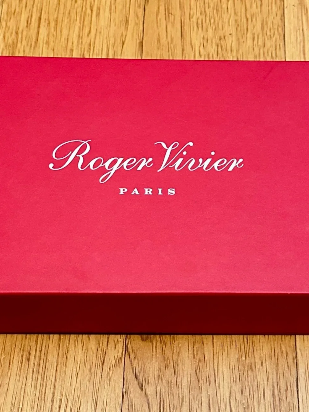 Roger Vivier , Belle de Nuit, grey & red suede, Never worn, size EU 40 orig box